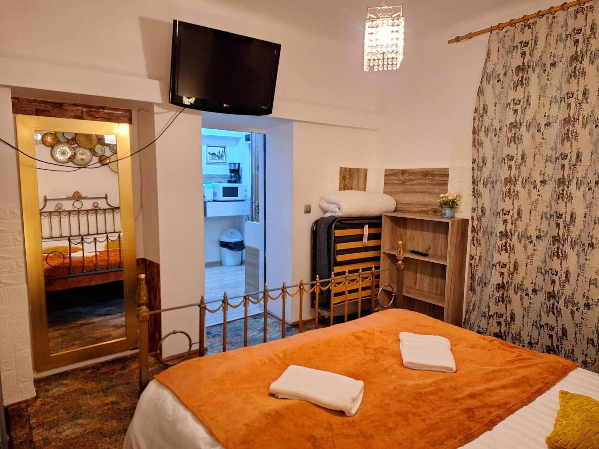 Piata Sfatului Pietonal Apartment Брашов Экстерьер фото